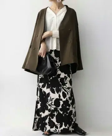 안티카 꽃무늬 롱 스커트 블랙