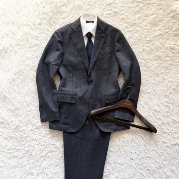 [컨디션 최상] LARDINI 신규 로고 그레이 울 수트 부토니에르 48