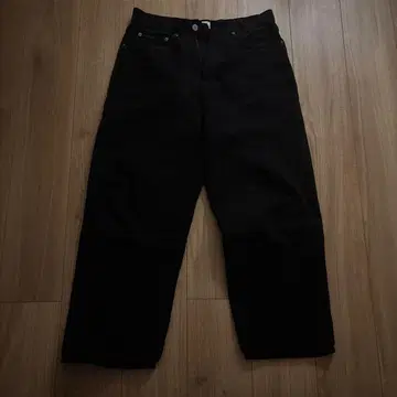 캘빈 클라인 배기진