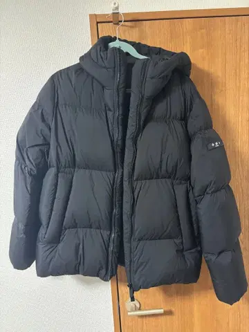 TATRAS 블랙 다운 자켓 후드 부착