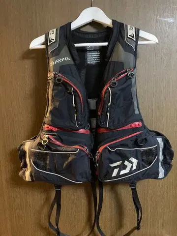 다이와 구명 조끼 블랙