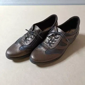 문스타 24.5cm 스니커즈