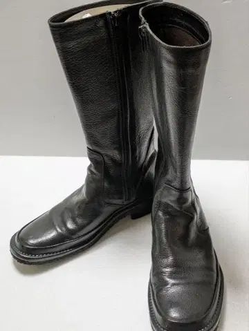 SAYA 롱 부츠 사이드 지퍼 크레이프솔 주름 가공 블랙 가죽 22