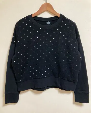 malla 마라 퐁퐁 도트 디자인 맨투맨 풀오버