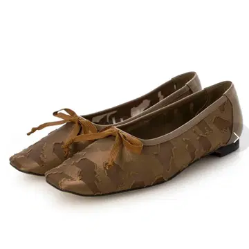 DIANA F by WELLFIT 플랫슈즈