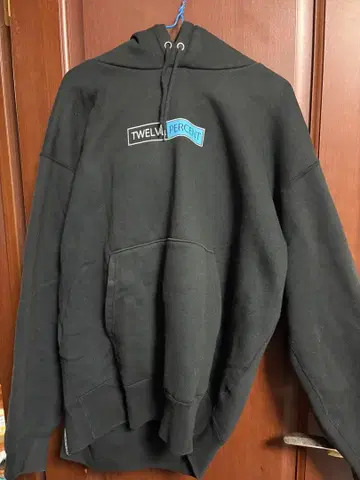 TWELVE PERCENT 블랙 후드티