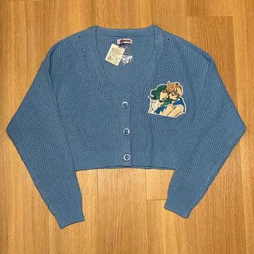 새상품 PUNYUS 푸뉴즈 세일러문 콜라보 숏 기장 가디건