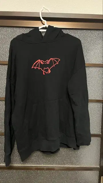 요네즈켄시 박쥐 후드티 끈 없음