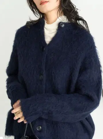 UNFILO 알파카 샤기 가디건 네이비 S