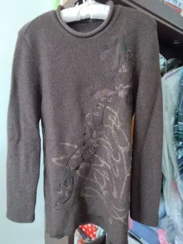 브라운 수퍼 키드 모헤어 긴팔 니트