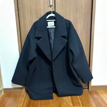 아메리칸 홀릭 A라인 코트