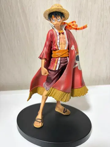 원피스 루피 피규어