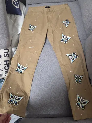 CRAWLING DEATH 나비 자수 데님 치노 팬츠