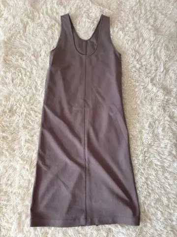 미사용에 가까운 슬로브 이에나 U넥 오버롤 스커트