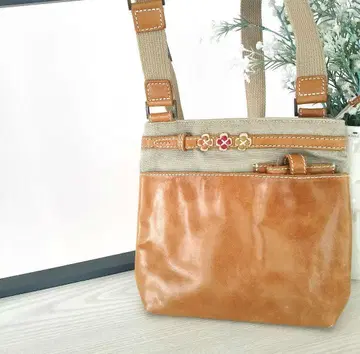 motto 숄더백 꽃 가방 가죽