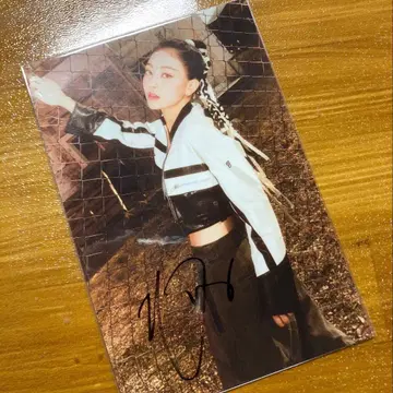 TWICE 지효 친필 사인 READY TO BE 미국 한정판