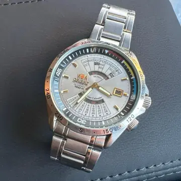 ORIENT(오리엔트) EU03-C0 만년 달력 자동 와인딩