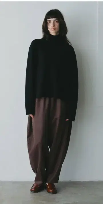 [ HER. ] 페이크 스웨이드 벌룬 팬츠