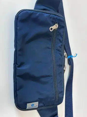 Samsontite 네이비 바디백