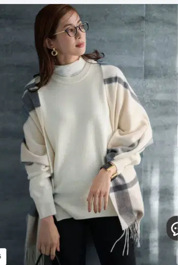 23구 울 코드 크루넥 니트 아이보리