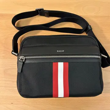 발리 숄더백 THAREK.O