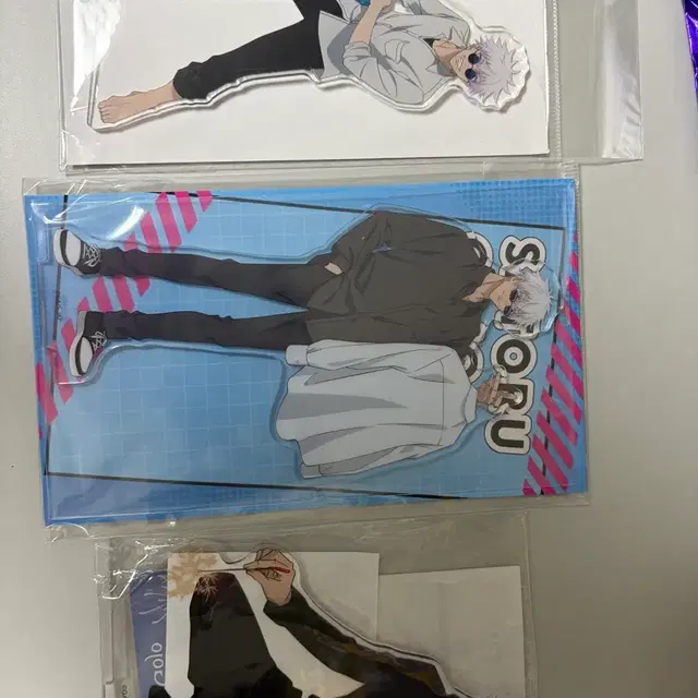 주술회전 고죠 아크릴 스탠드 양도합니다