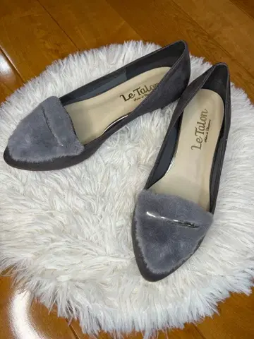 [ 새상품급 ] Le Talon 탈론 그레이 퍼 플랫슈즈