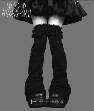 DimMoire 디딤모아르 AVENCHUMU 레그 워머 블랙