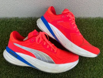 푸마 매그니파이 나이트로 2 26.5cm 조깅화 LSD