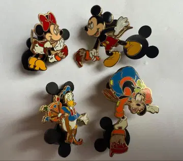 디즈니 캐릭터 핀 배지 4개 세트