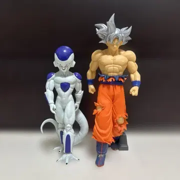 드래곤볼 피규어 손오공, 프리저