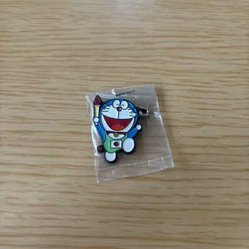 [ 초레어 ] 도라에몽 핀 배지 레트로 빈티지