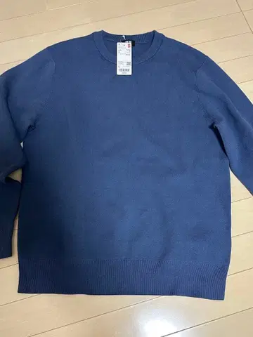 유니클로 밀라노 리브 크루넥 스웨터