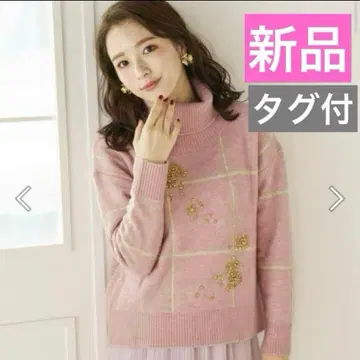 퀸즈 코트*택 포함 새상품 플라워 비쥬 터틀넥 니트 핑크