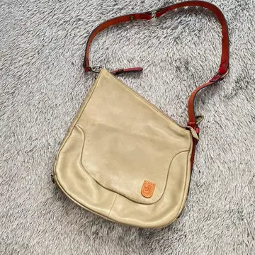 Lahella 라헤라 가죽 숄더백