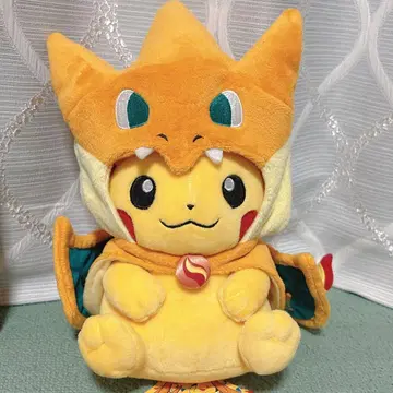 포켓몬 센터 메가 도쿄의 피카츄 봉제 인형