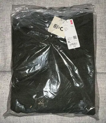 [ 완판템 새상품 ] UNIQLO C 릴랙스 V넥 스웨터 XL