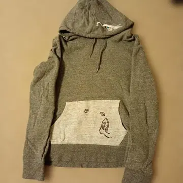 M 사이즈 그라니프 x 게게게의 키타로 콜라보 누리카베 후드티