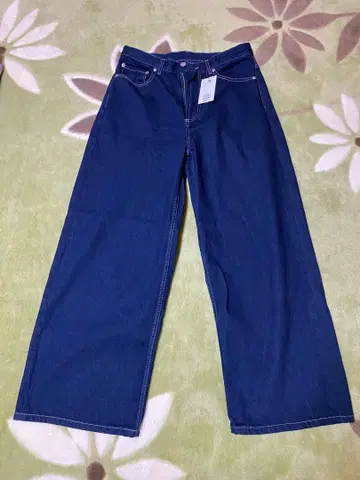 와이드 스트레이트 데님