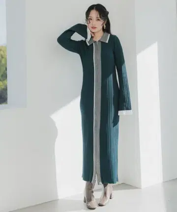 UNITED TOKYO 브로킹 지퍼 니트 원피스 그린