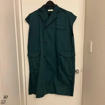 GVGV 슬리브리스 베스트 트렌치코트