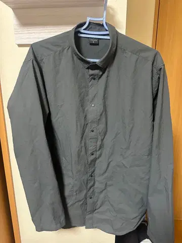 악시즈 쿠이 휴테 셔츠