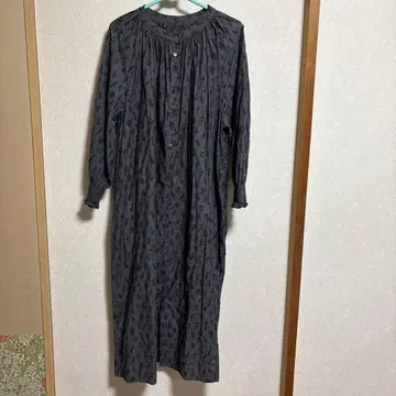 새상품급 퓨어세신 플라워 자수 원피스