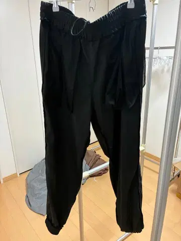 NEW ERA x WWS 트랙 팬츠 블랙 L 사이즈 발수 스트레치