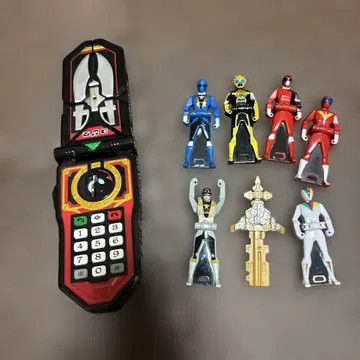 슈퍼전대 히어로 플립폰과 피규어 세트