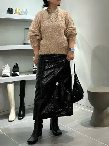 ELENDEEK 필름 라메 니트 베이지