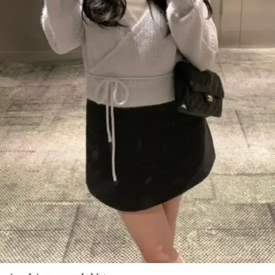 【THE BARNNET】 Lignes Lace Mini Skirt The Barnet Lignes Lace Mini Skirt (S) on Bunjang Global Site.