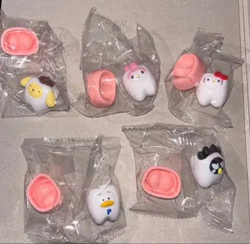 산리오 캐릭터즈 다 같이 되자! 치아 5종 세트 (골드 없음)