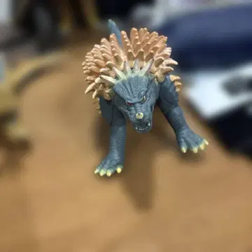 괴수 피규어 가시 약 15cm