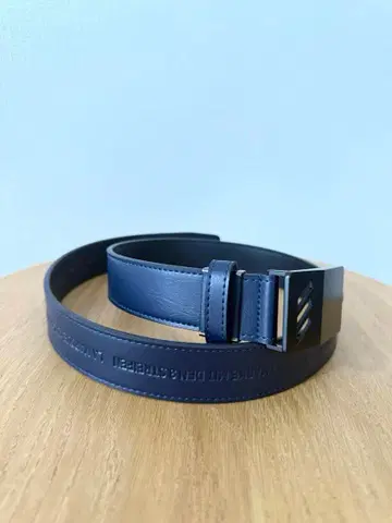 아디다스 벨트 네이비 시착만 한 상품